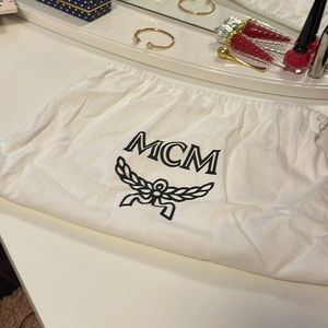 Mcm dust bag